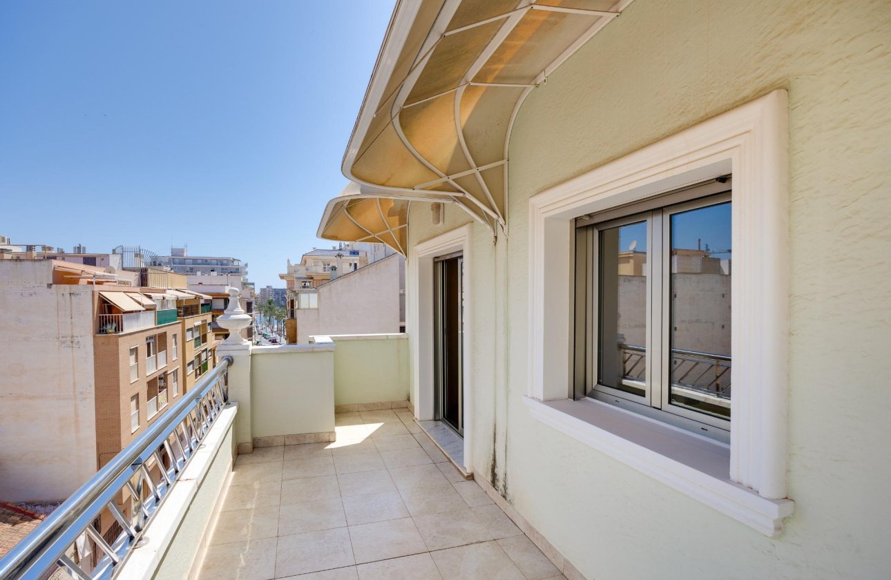Resale - Apartment -
Torrevieja - Paseo Maritimo