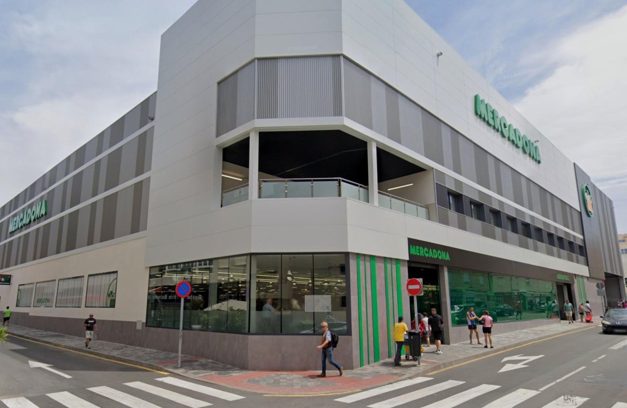 Resale - Apartment -
Torrevieja - Paseo Maritimo