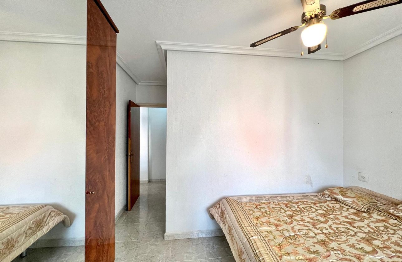 Resale - Apartment -
Torrevieja - Paseo Maritimo