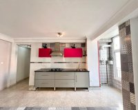 Resale - Apartment -
Torrevieja - Paseo Maritimo