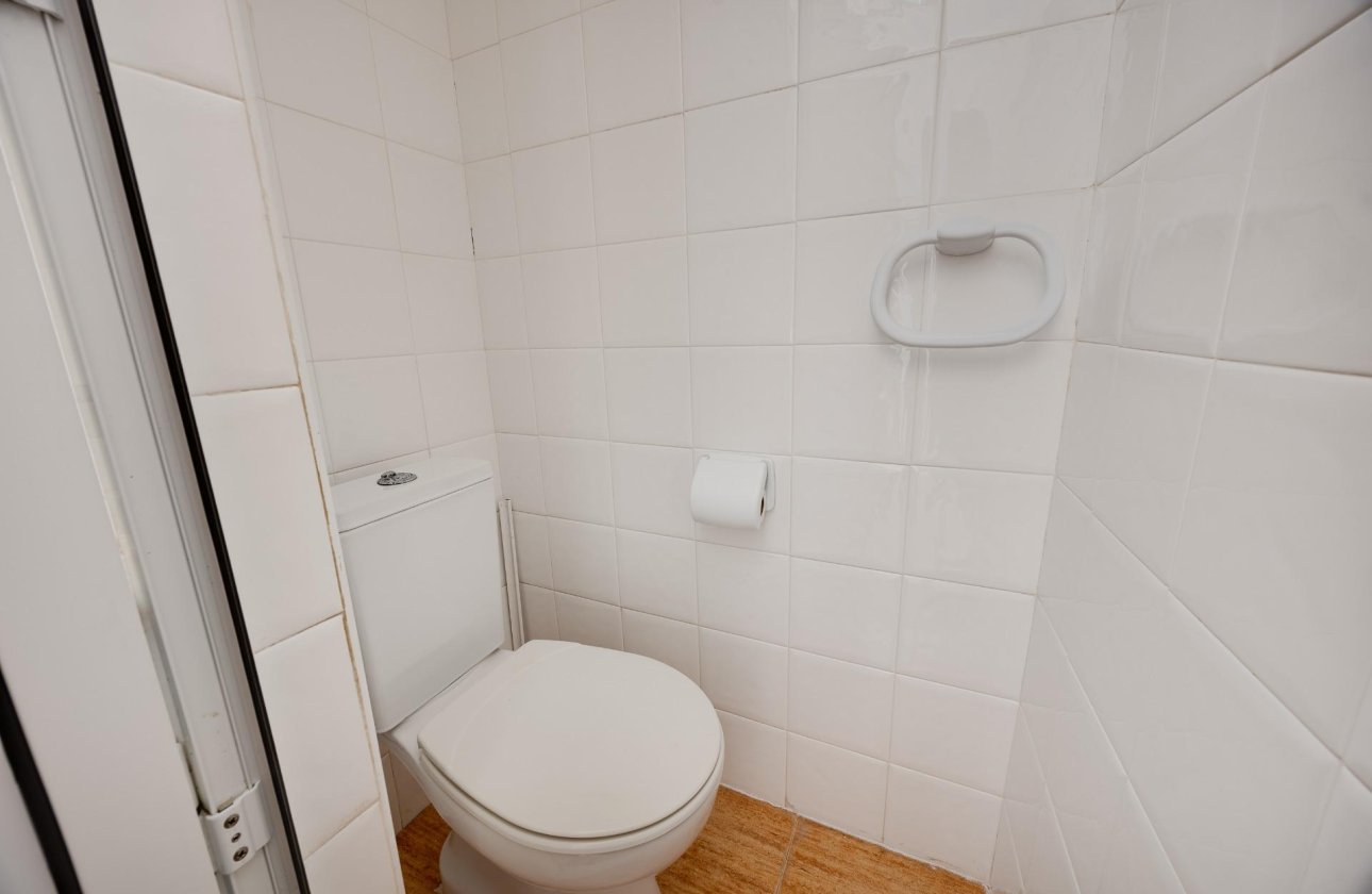 Resale - Apartment -
Torrevieja - Paseo Maritimo