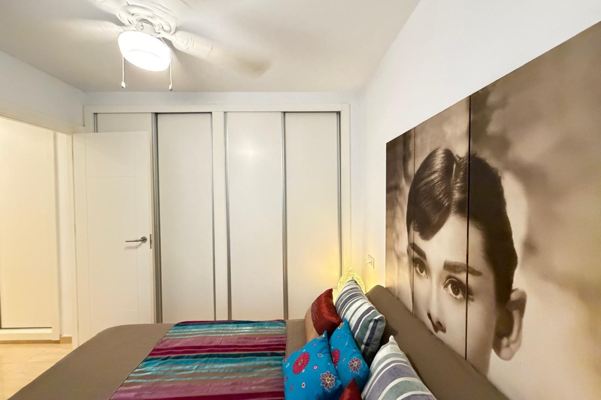 Resale - Apartment -
Torrevieja - Paseo Maritimo