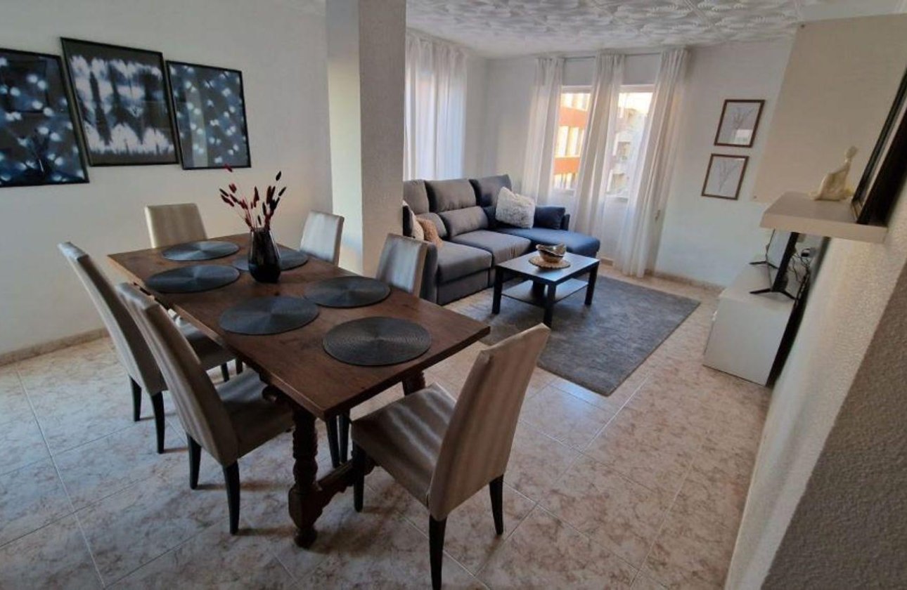 Resale - Apartment -
Torrevieja - Playa de los Locos