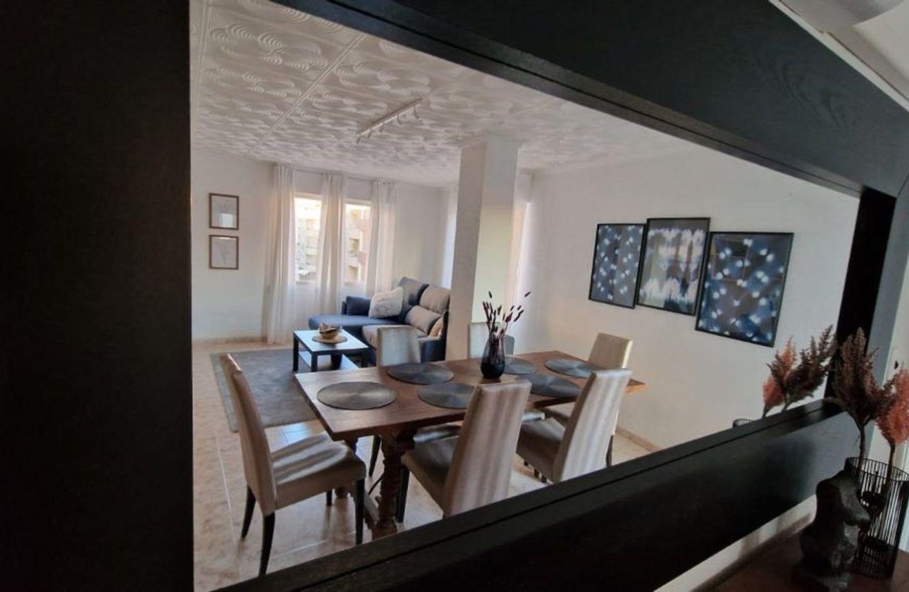 Resale - Apartment -
Torrevieja - Playa de los Locos