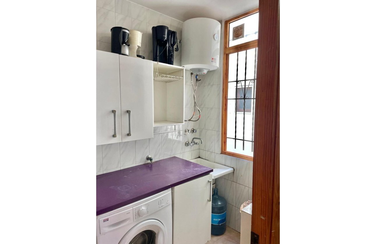 Resale - Apartment -
Torrevieja - Playa de los Locos