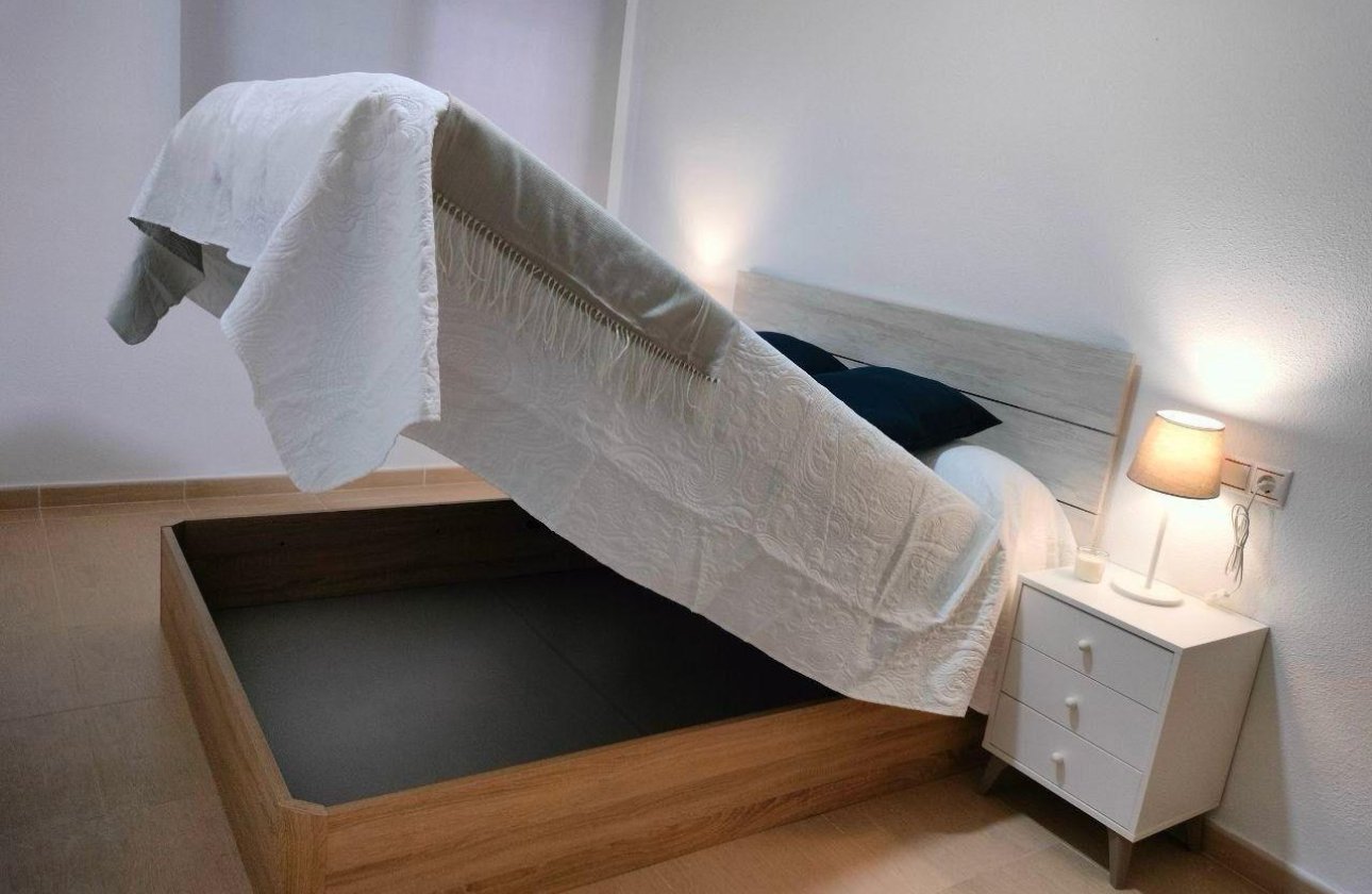 Resale - Apartment -
Torrevieja - Playa de los Locos