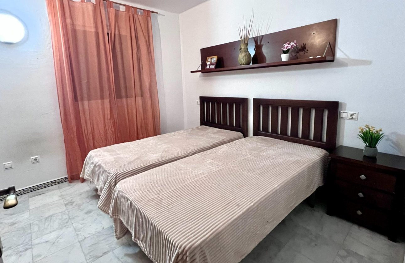 Resale - Apartment -
Torrevieja - Playa de los Locos