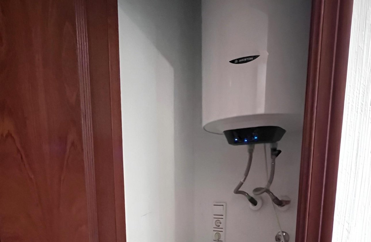 Resale - Apartment -
Torrevieja - Playa de los Locos