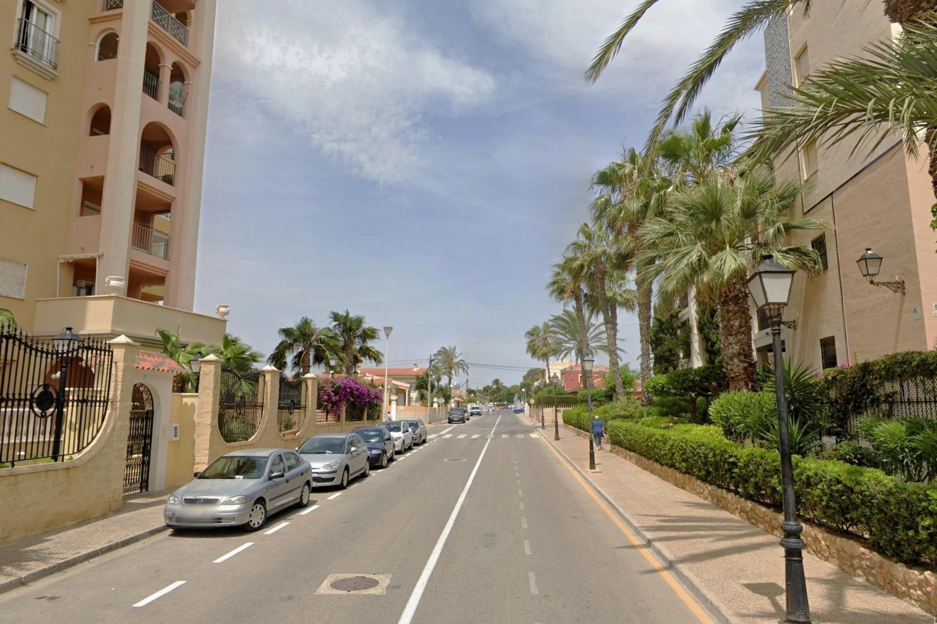 Resale - Apartment -
Torrevieja - Playa de los Locos