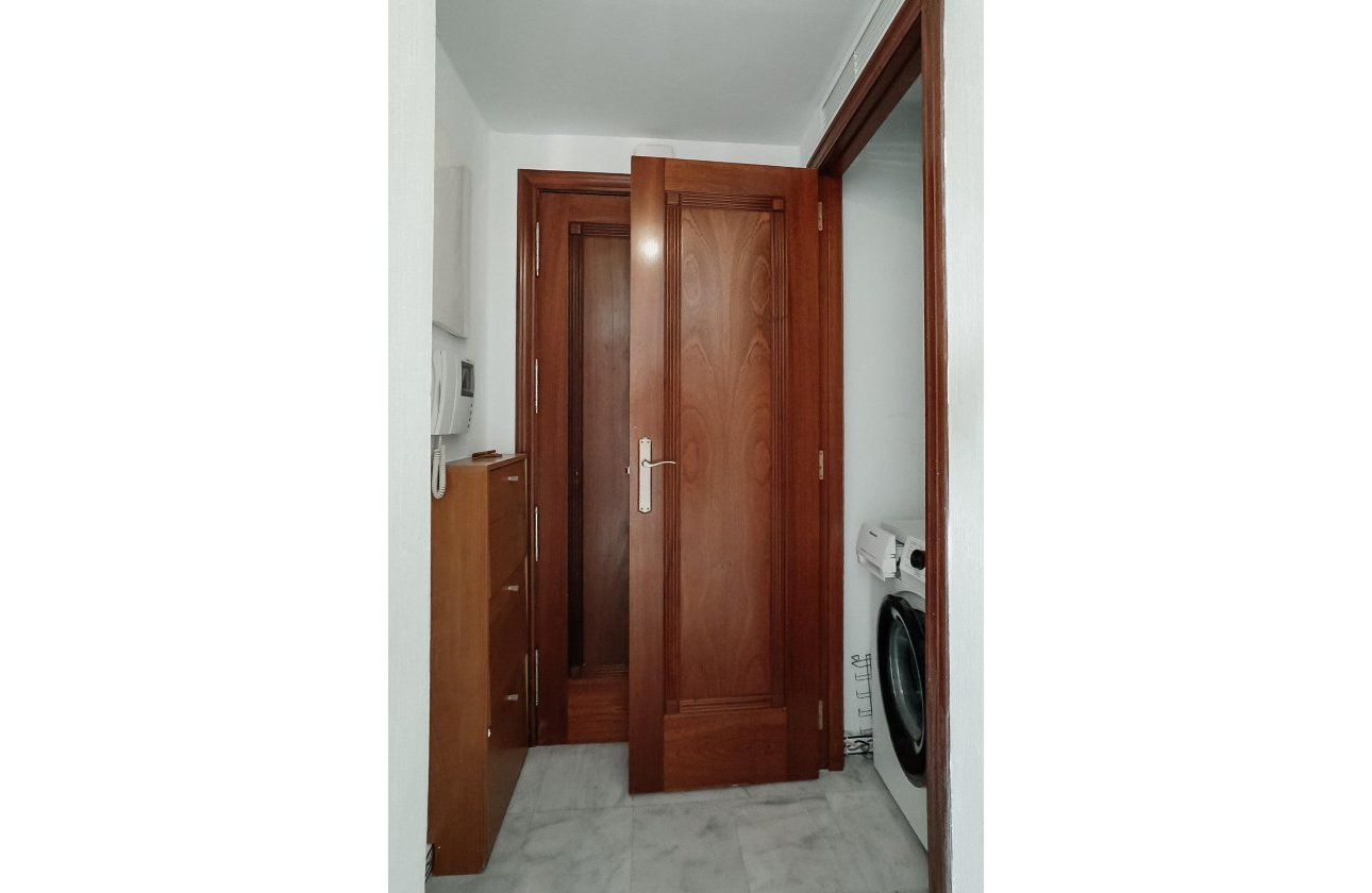 Resale - Apartment -
Torrevieja - Playa de los Locos