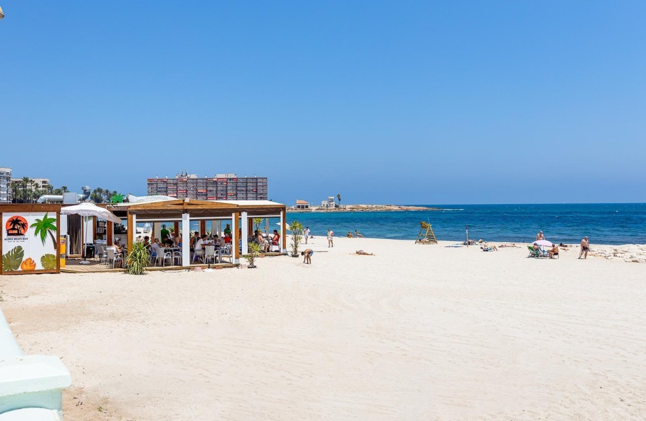 Resale - Apartment -
Torrevieja - Playa de los Locos