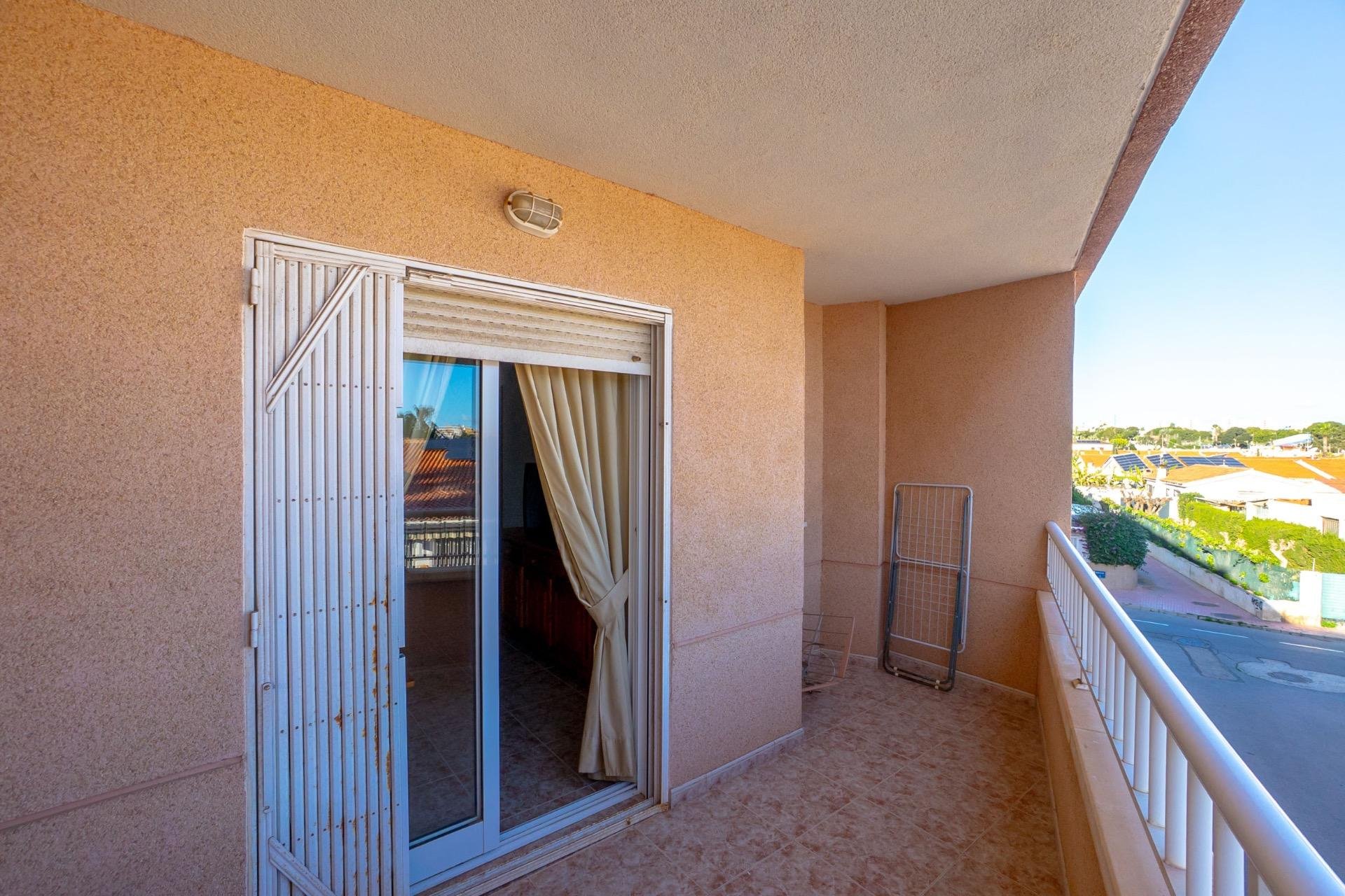 Resale - Apartment -
Torrevieja - Playa de los Locos