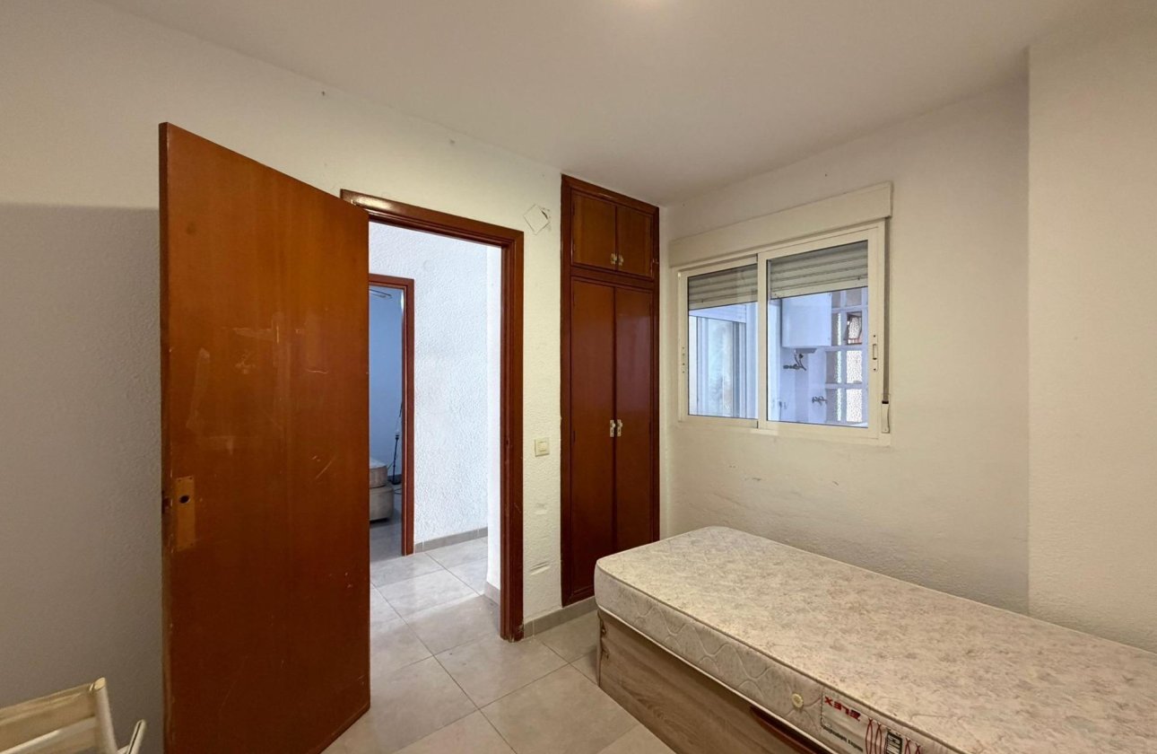 Resale - Apartment -
Torrevieja - Playa de los Locos