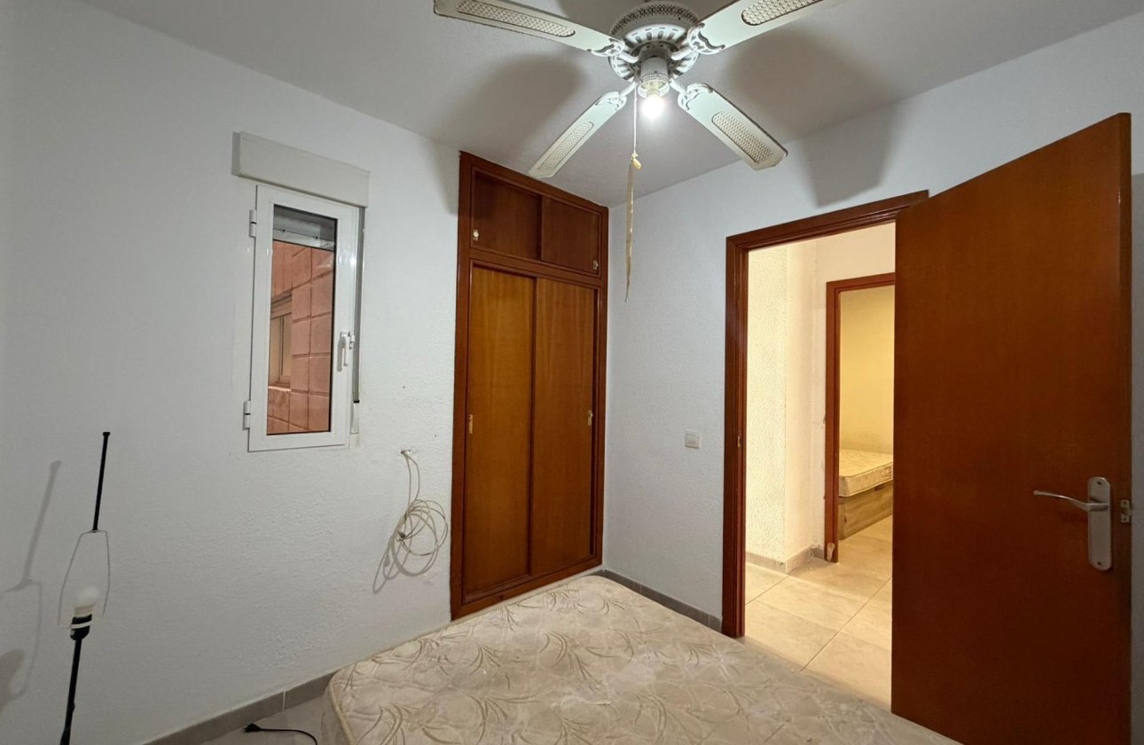 Resale - Apartment -
Torrevieja - Playa de los Locos