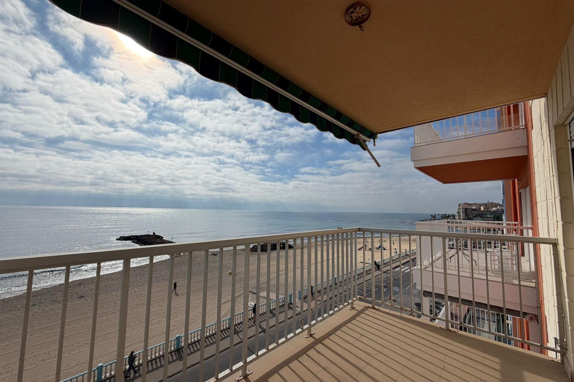 Resale - Apartment -
Torrevieja - Playa de los Locos