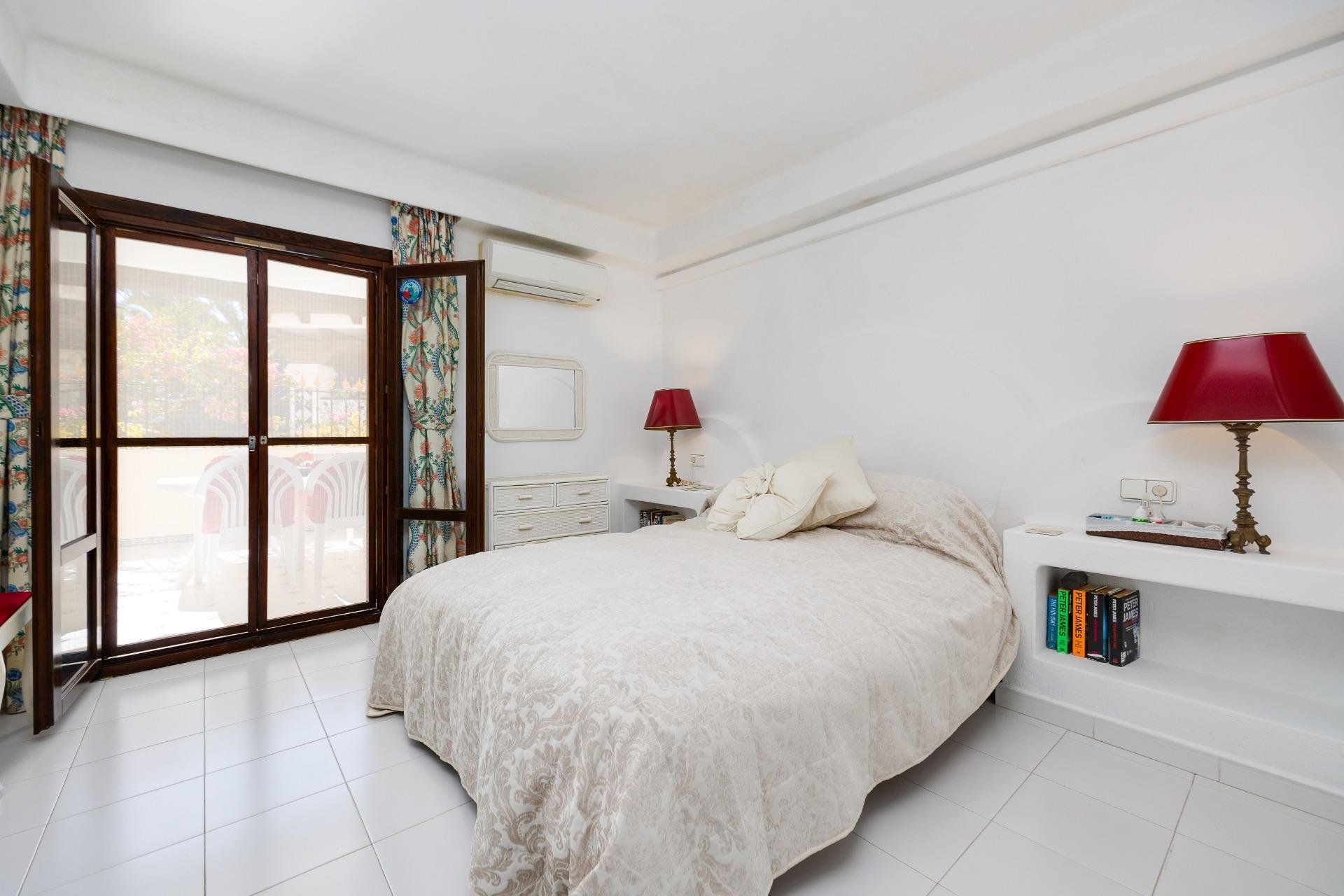 Resale - Apartment -
Torrevieja - Playa de los Locos