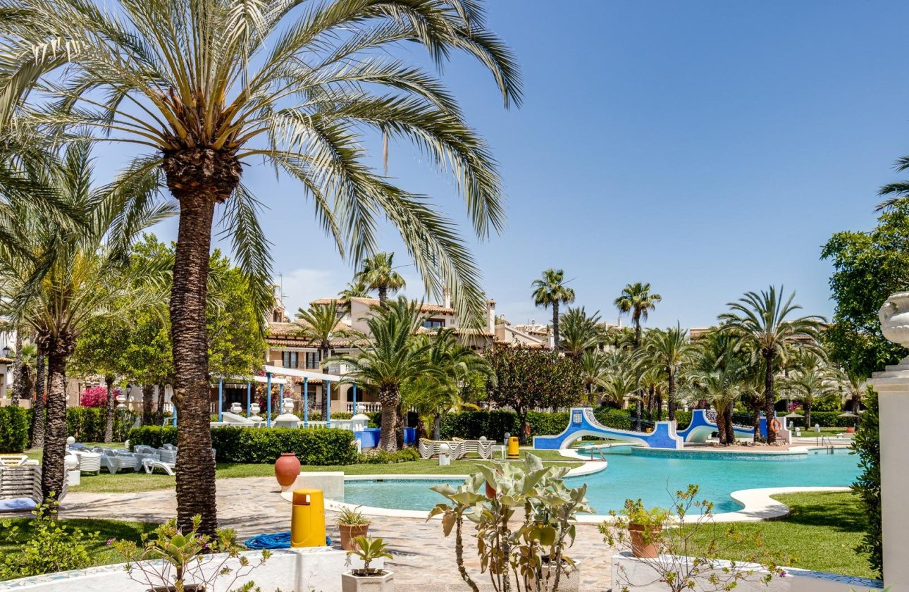 Resale - Apartment -
Torrevieja - Playa de los Locos