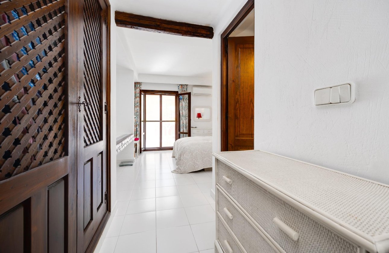 Resale - Apartment -
Torrevieja - Playa de los Locos