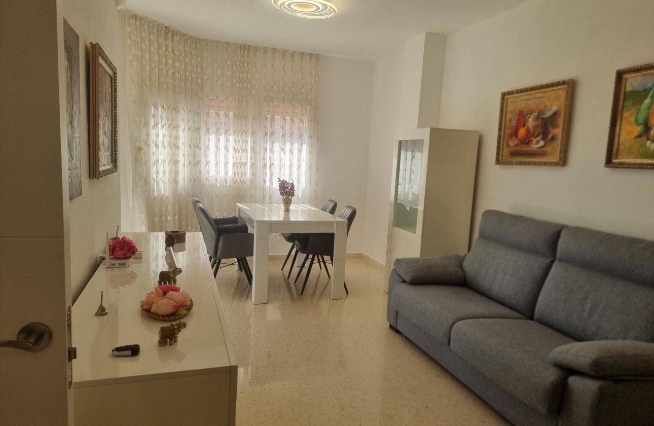 Resale - Apartment -
Torrevieja - Playa de los Locos