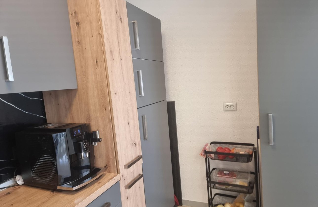 Resale - Apartment -
Torrevieja - Playa de los Locos