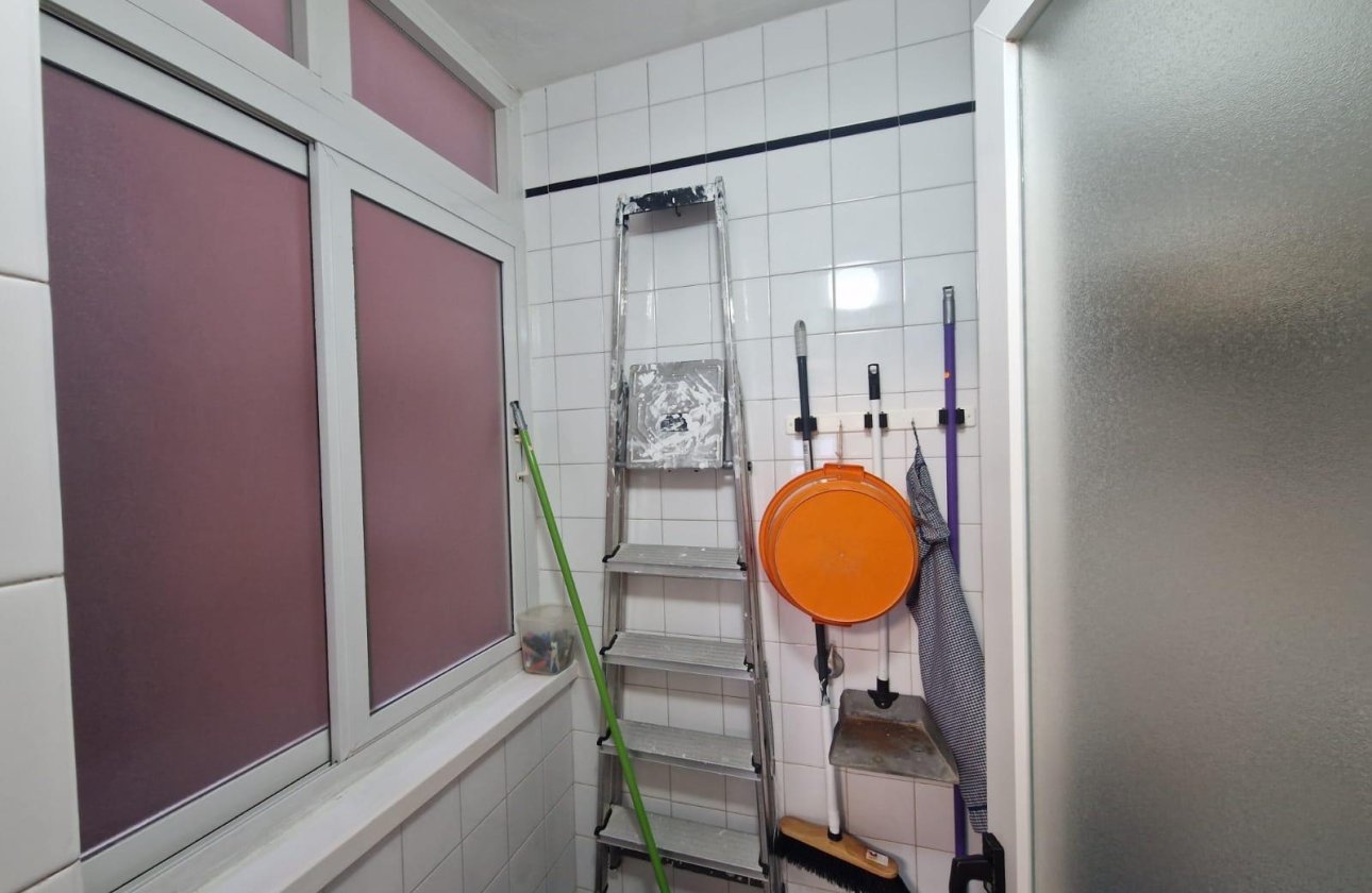 Resale - Apartment -
Torrevieja - Playa de los Locos