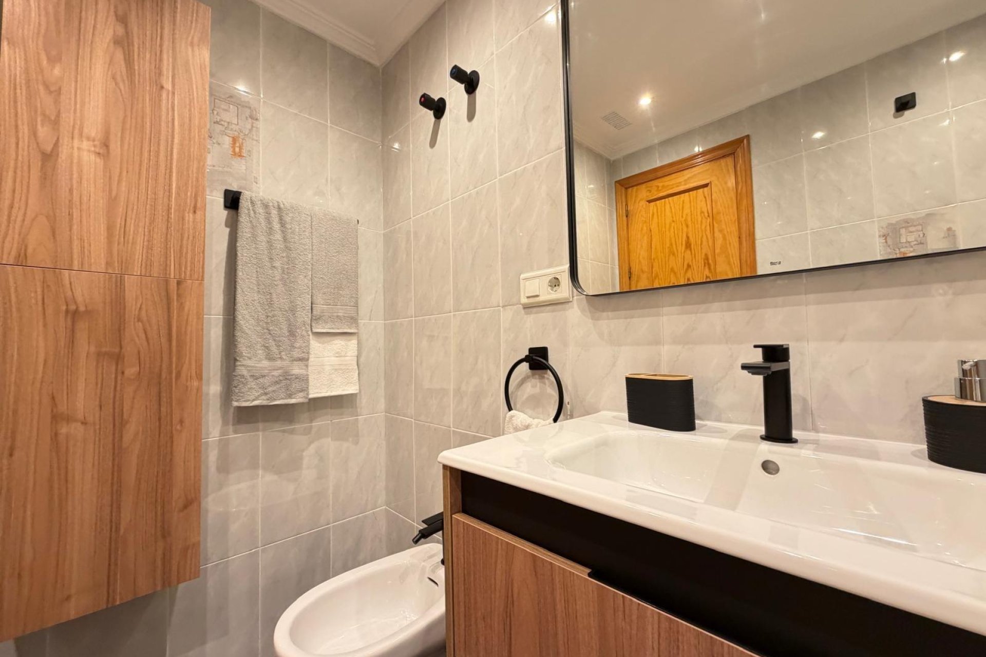 Resale - Apartment -
Torrevieja - Playa de los Locos