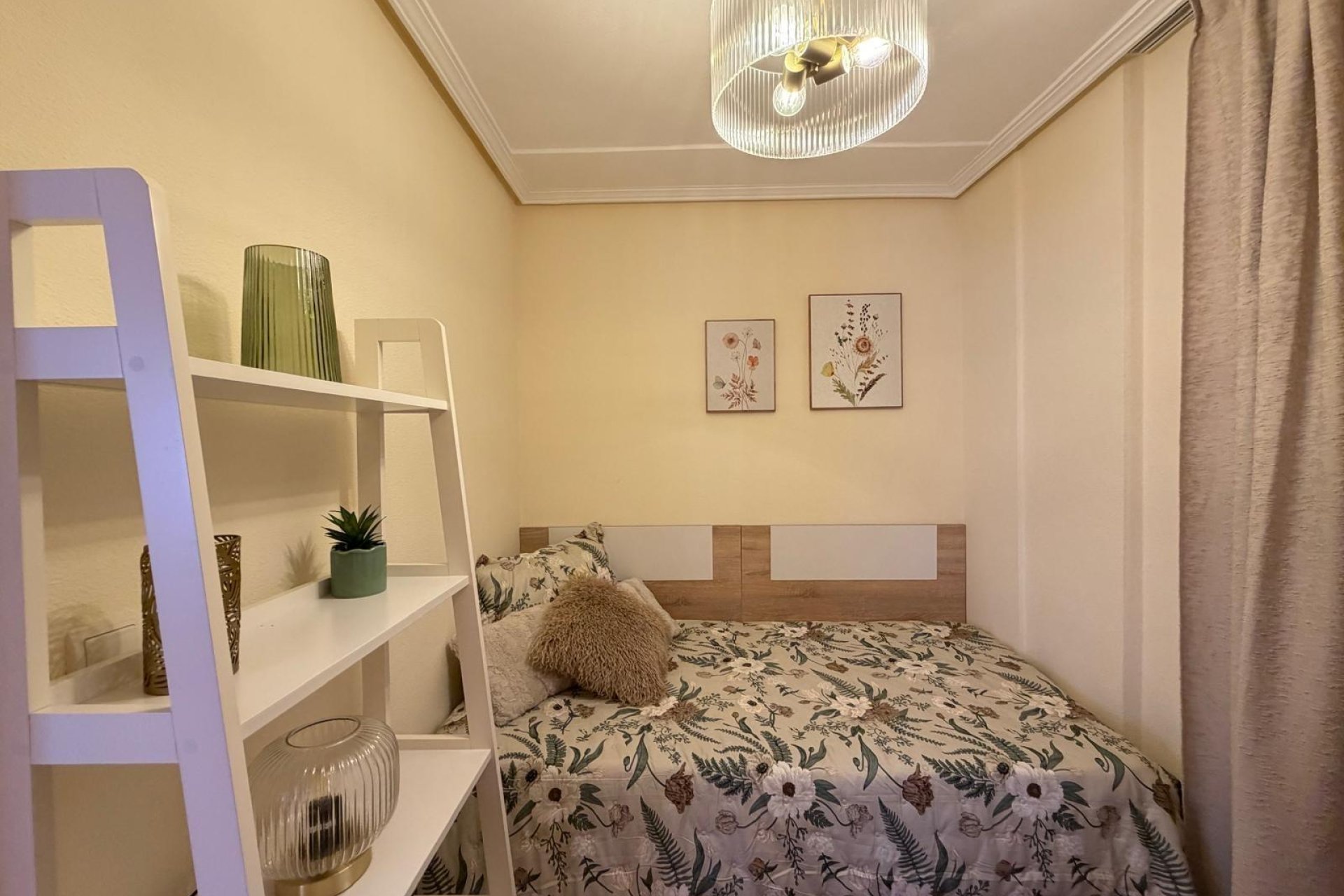 Resale - Apartment -
Torrevieja - Playa de los Locos