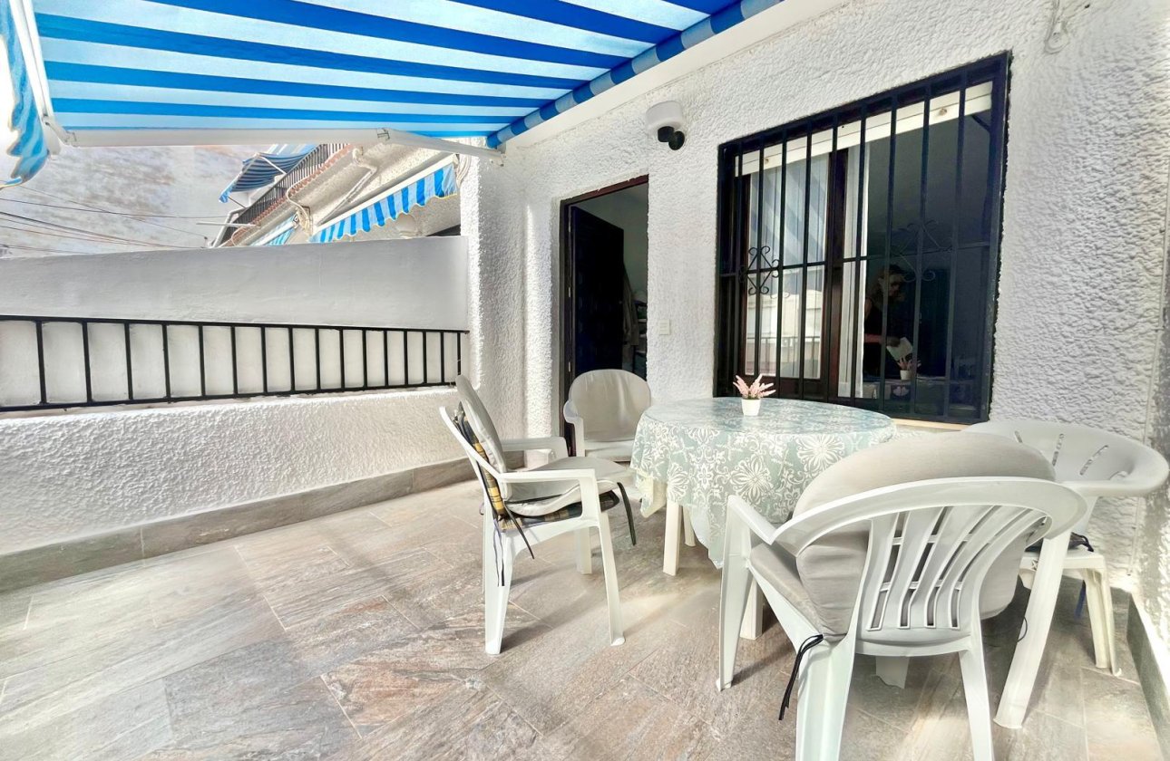 Resale - Apartment -
Torrevieja - Playa de los Locos