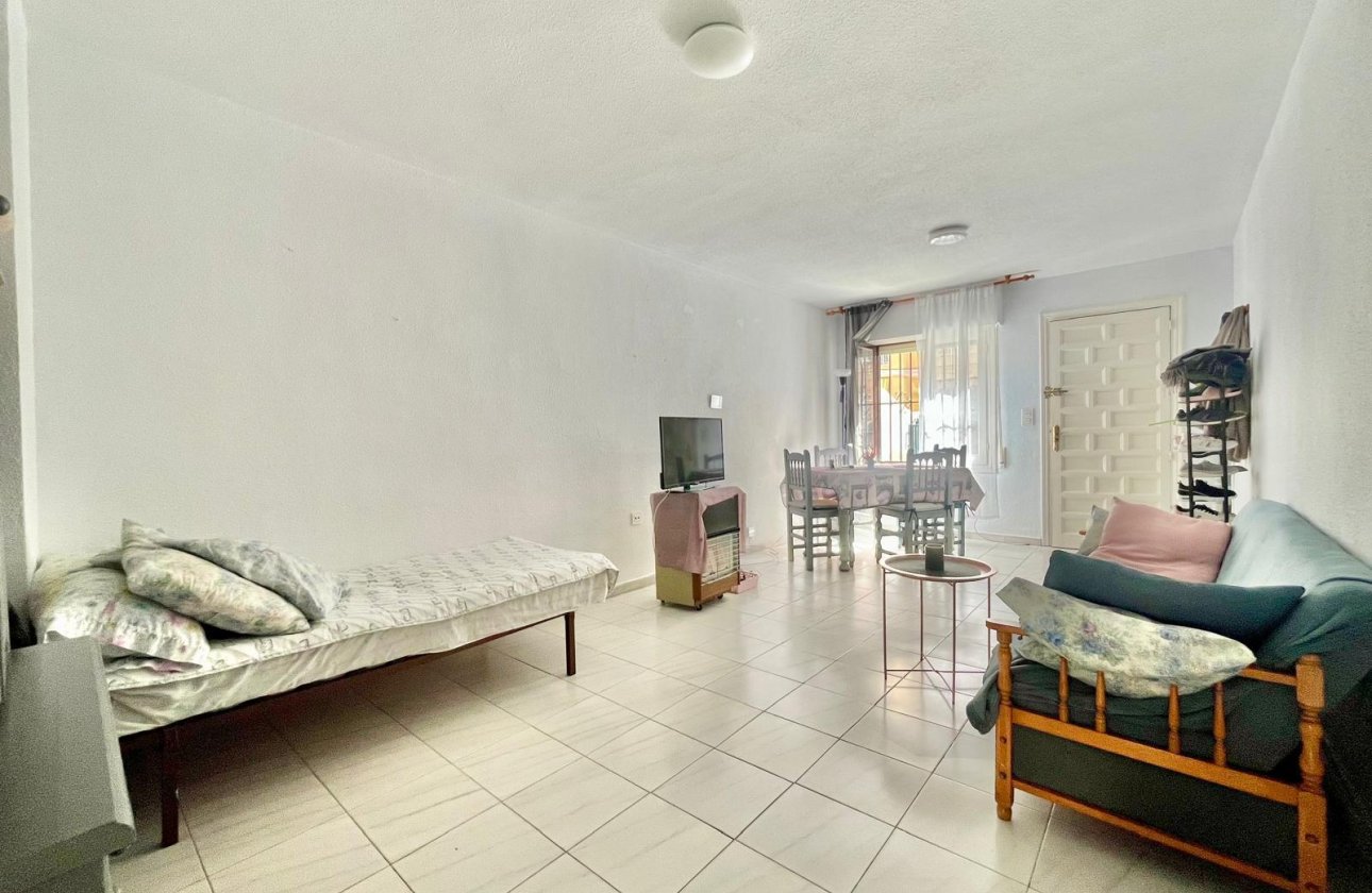 Resale - Apartment -
Torrevieja - Playa de los Locos
