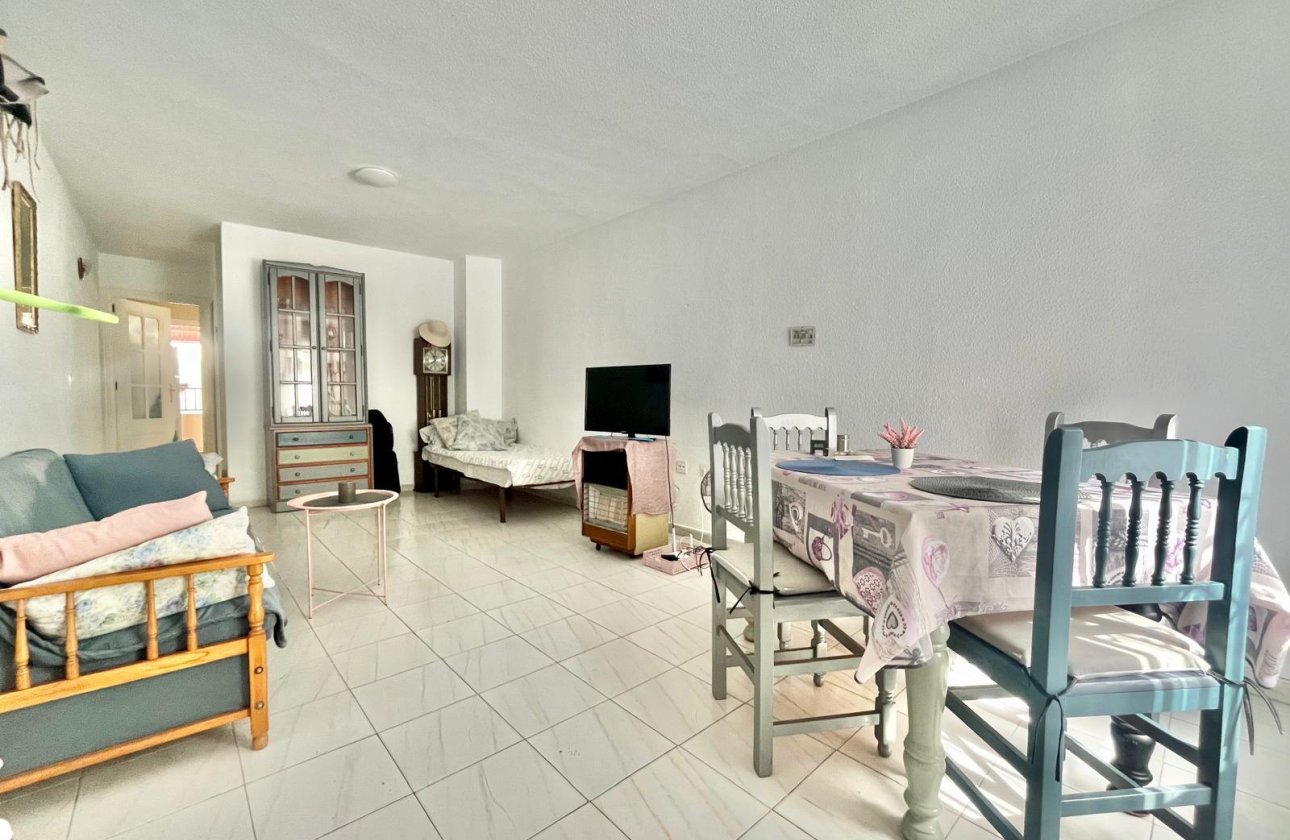 Resale - Apartment -
Torrevieja - Playa de los Locos