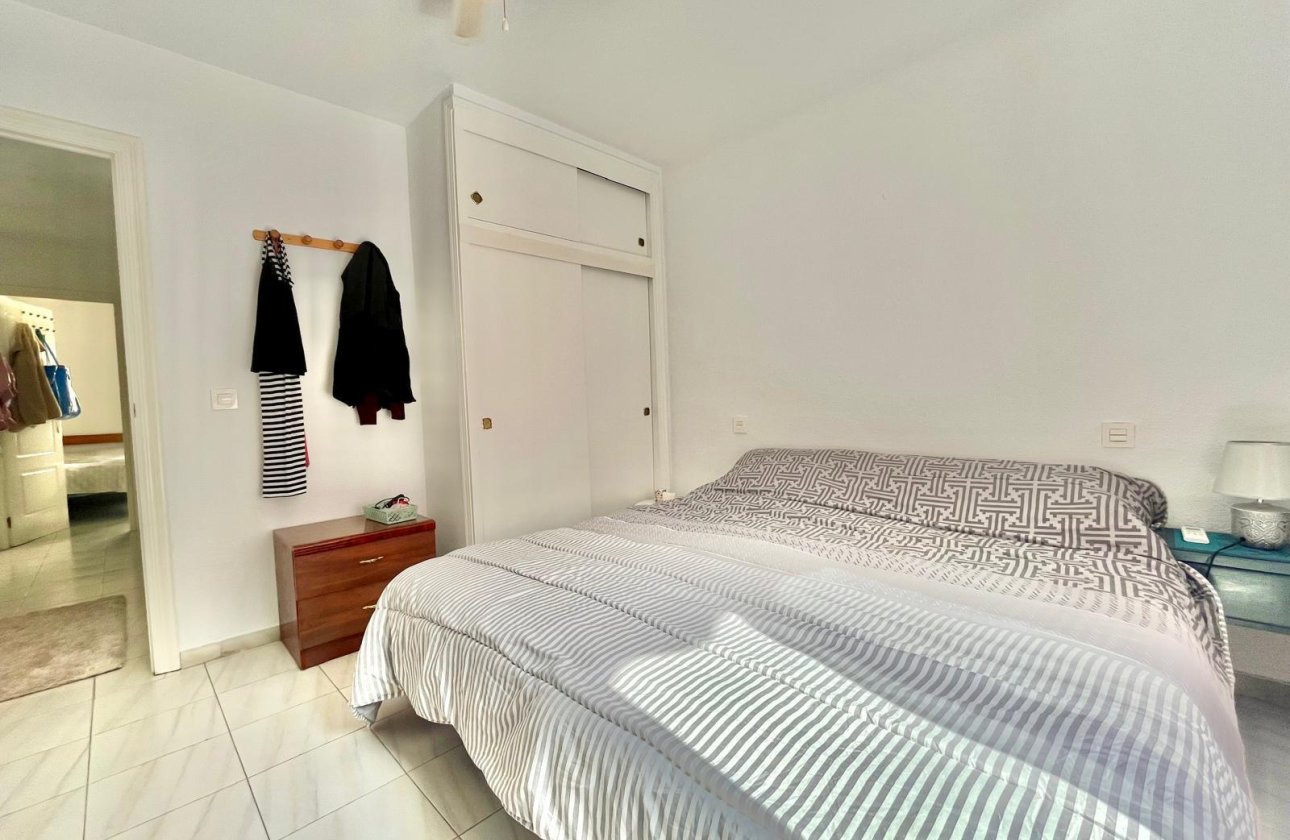 Resale - Apartment -
Torrevieja - Playa de los Locos
