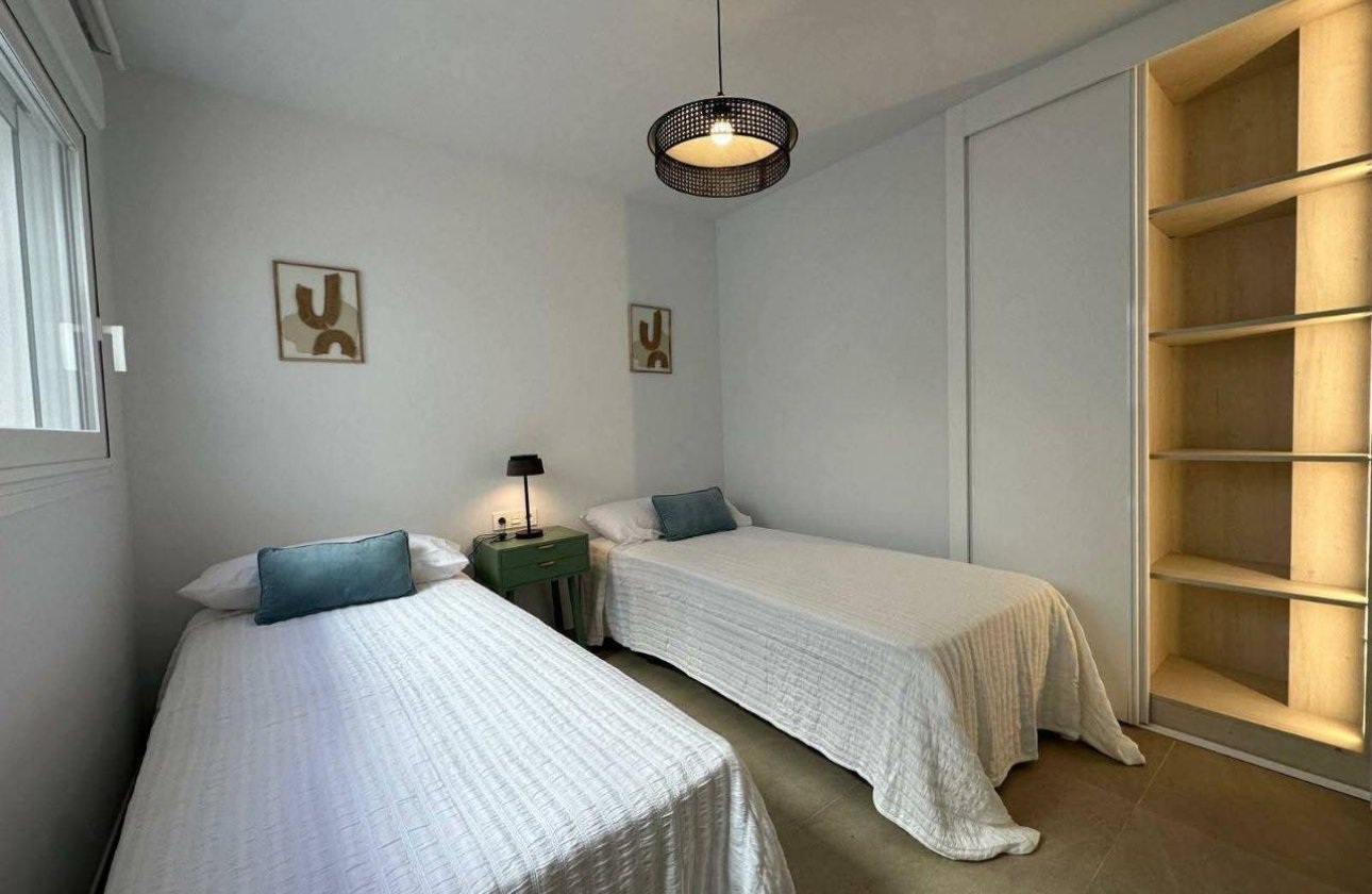 Resale - Apartment -
Torrevieja - Playa de los Locos