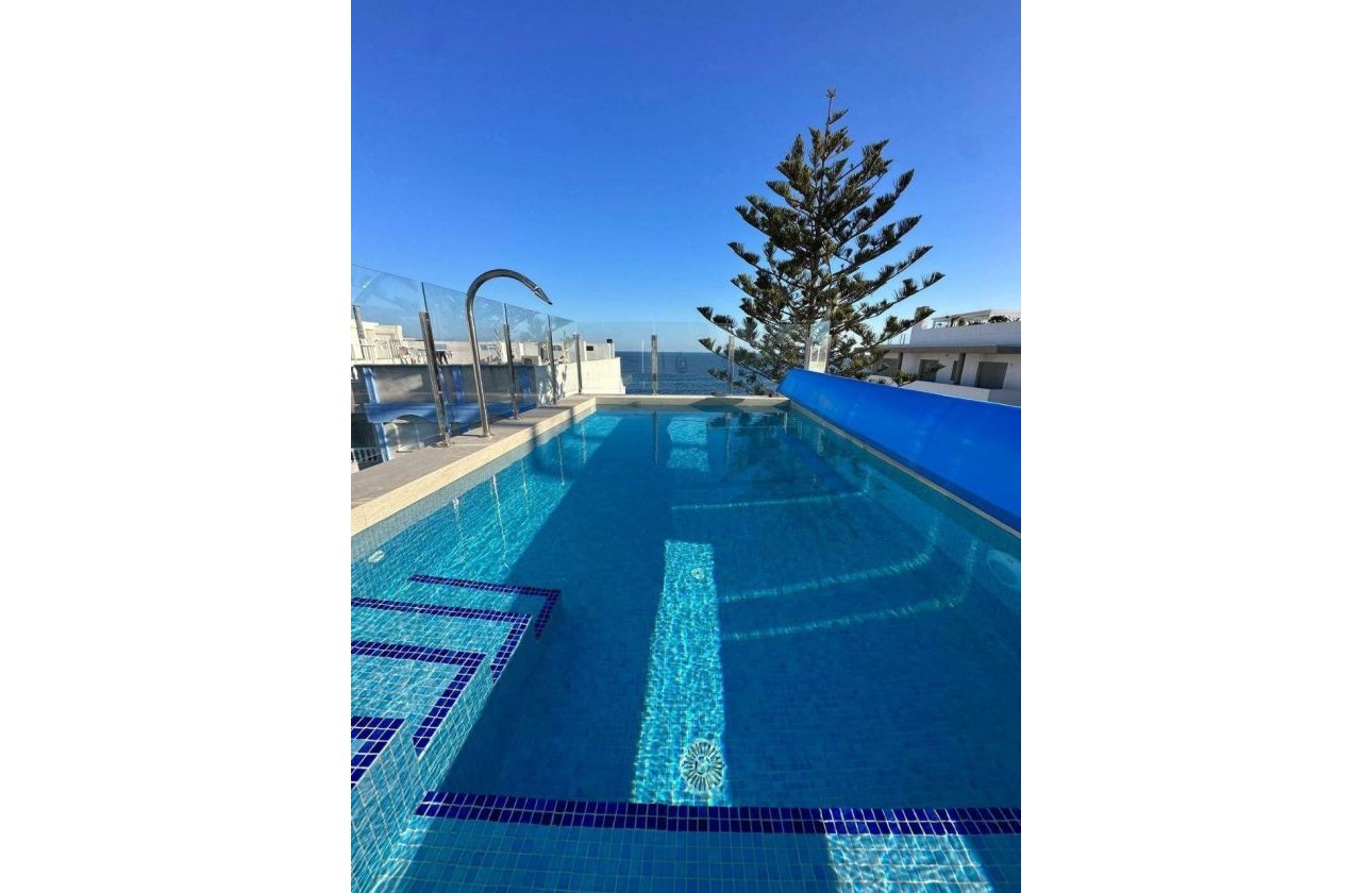 Resale - Apartment -
Torrevieja - Playa de los Locos