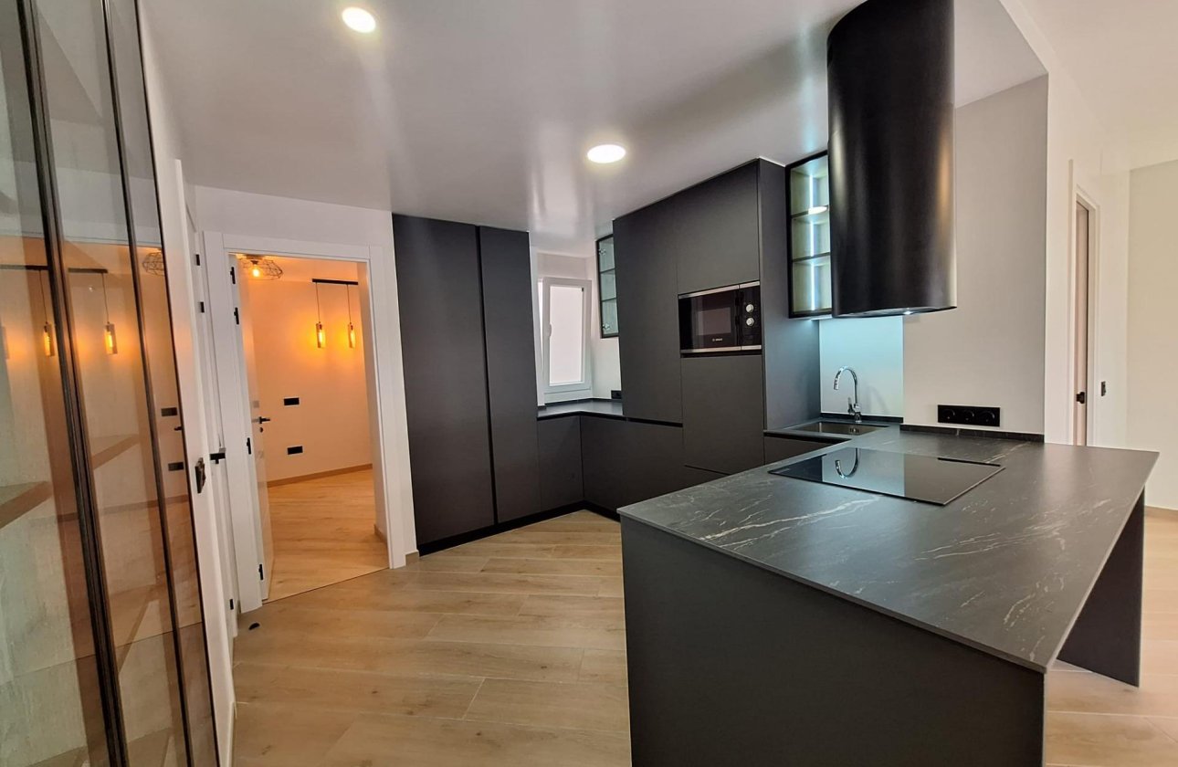 Resale - Apartment -
Torrevieja - Playa de los Locos