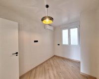 Resale - Apartment -
Torrevieja - Playa de los Locos