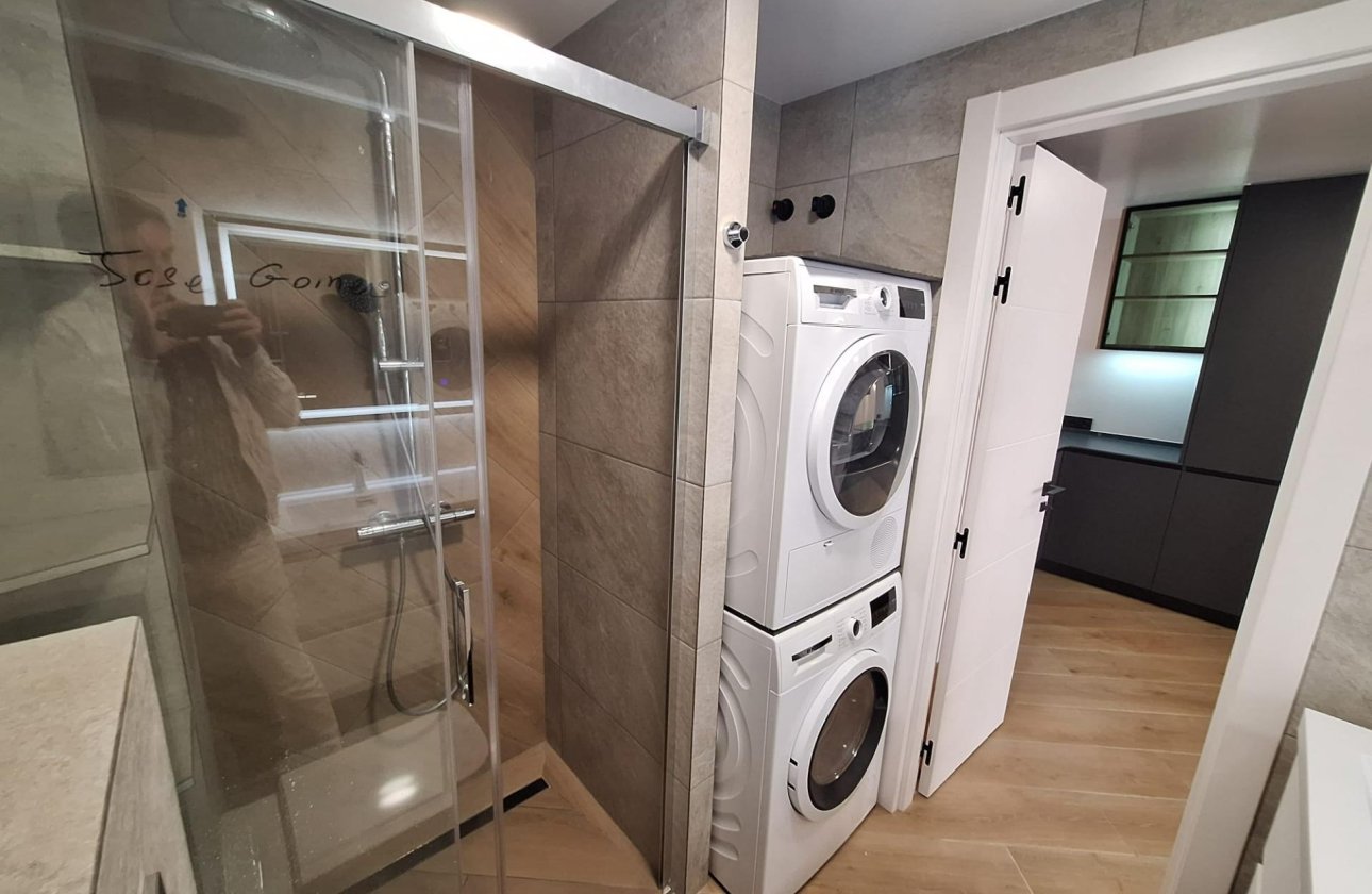 Resale - Apartment -
Torrevieja - Playa de los Locos