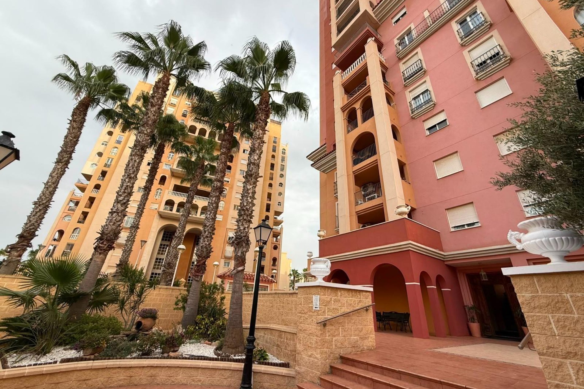 Resale - Apartment -
Torrevieja - Playa de los Locos