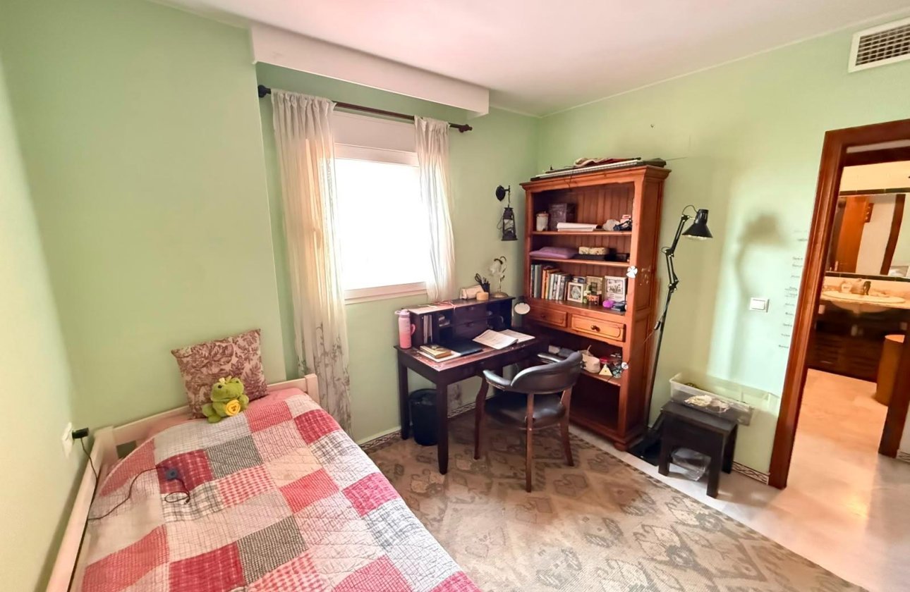 Resale - Apartment -
Torrevieja - Playa de los Locos