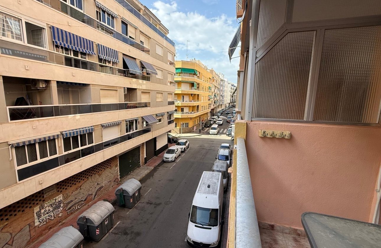 Resale - Apartment -
Torrevieja - Playa de los Locos