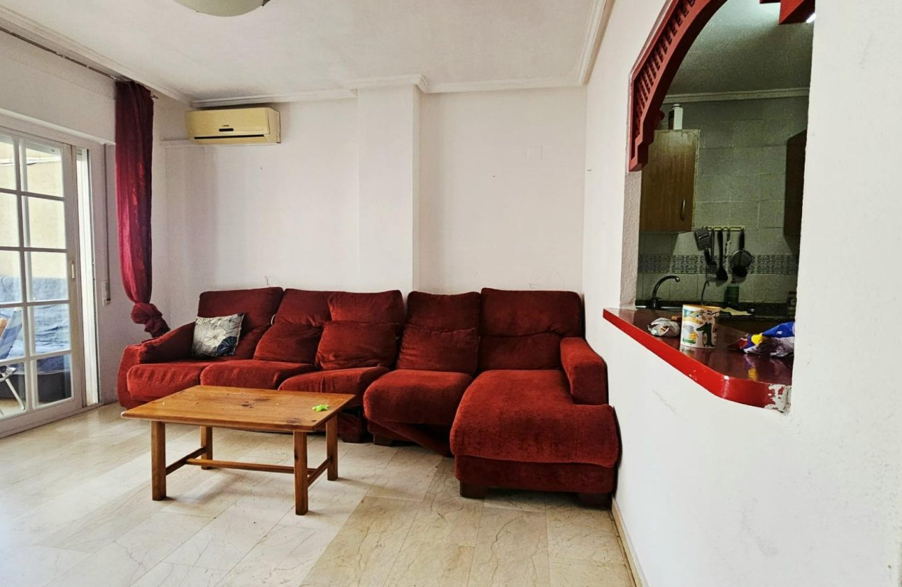 Resale - Apartment -
Torrevieja - Playa de los Locos