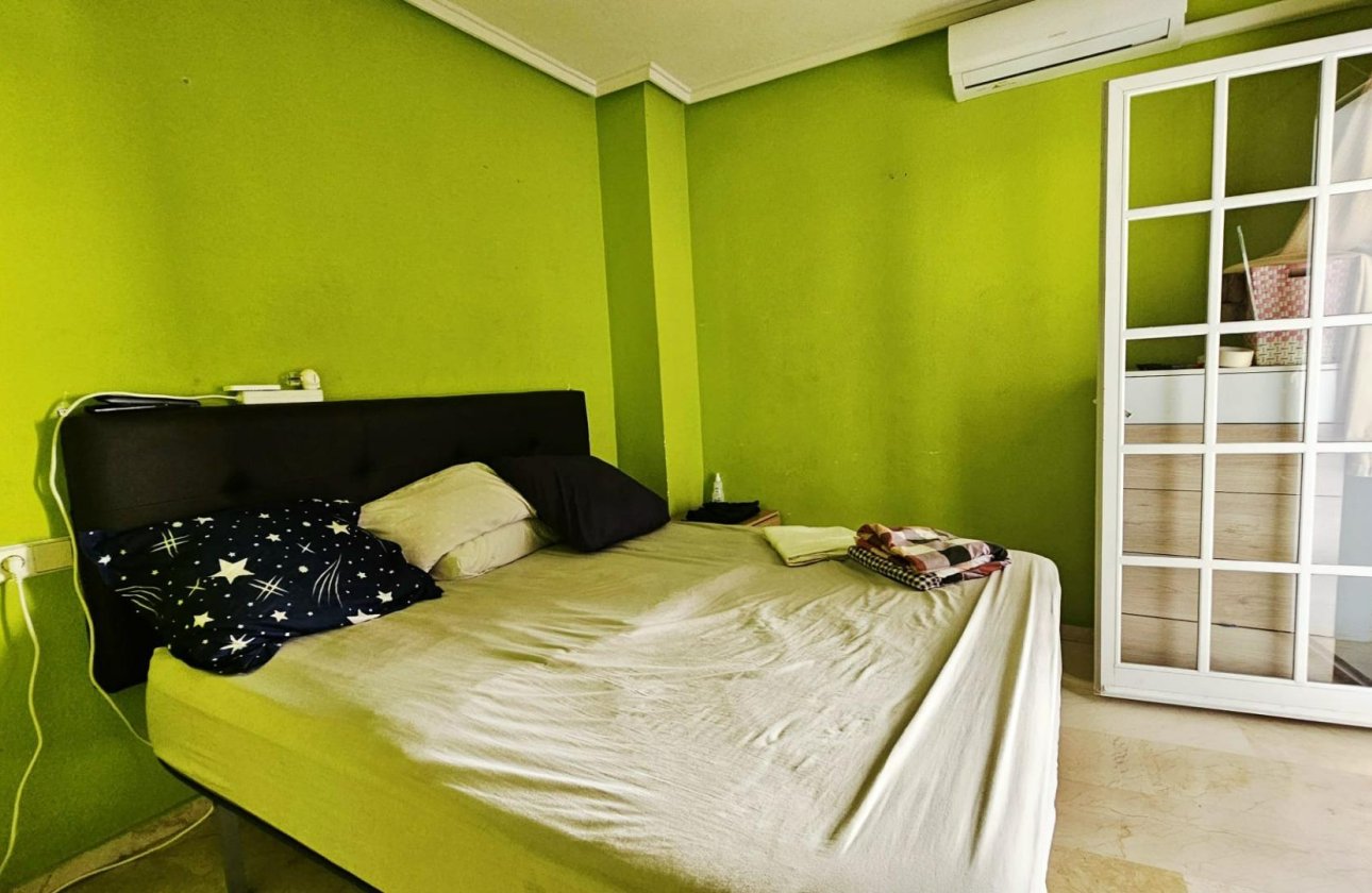 Resale - Apartment -
Torrevieja - Playa de los Locos