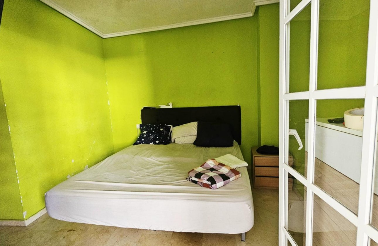 Resale - Apartment -
Torrevieja - Playa de los Locos