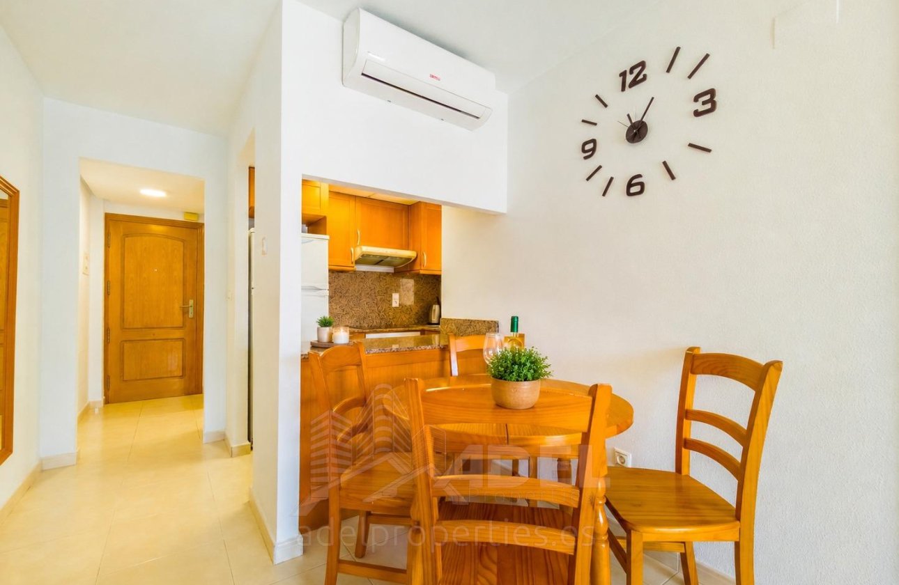 Resale - Apartment -
Torrevieja - Playa de los Locos