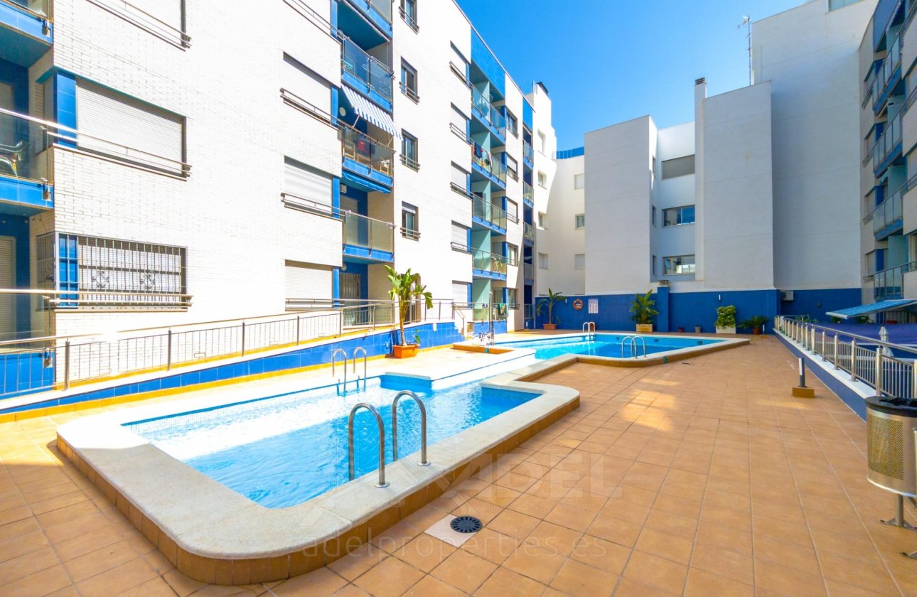 Resale - Apartment -
Torrevieja - Playa de los Locos