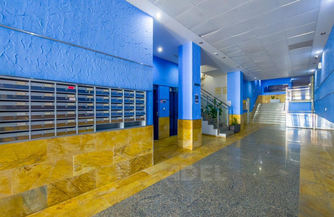 Resale - Apartment -
Torrevieja - Playa de los Locos