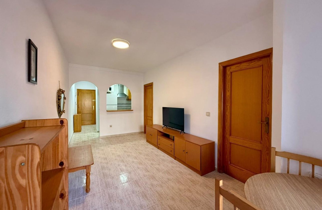 Resale - Apartment -
Torrevieja - Playa de los Locos