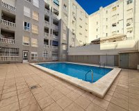Resale - Apartment -
Torrevieja - Playa de los Locos