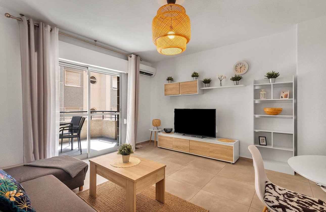Resale - Apartment -
Torrevieja - Playa de los Locos