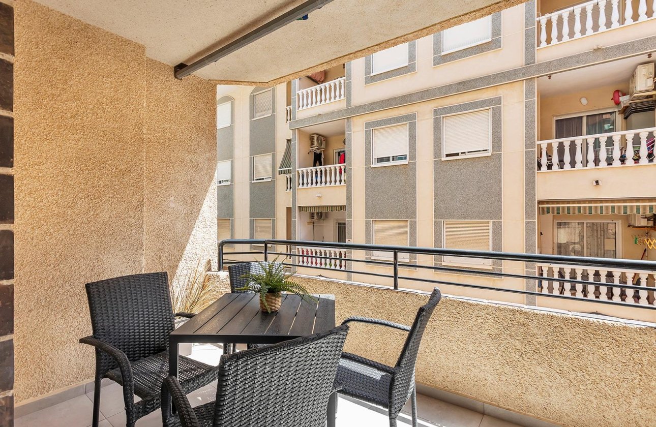 Resale - Apartment -
Torrevieja - Playa de los Locos