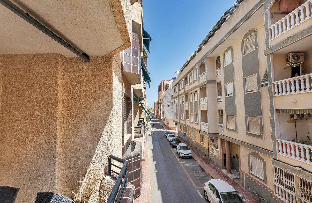 Resale - Apartment -
Torrevieja - Playa de los Locos